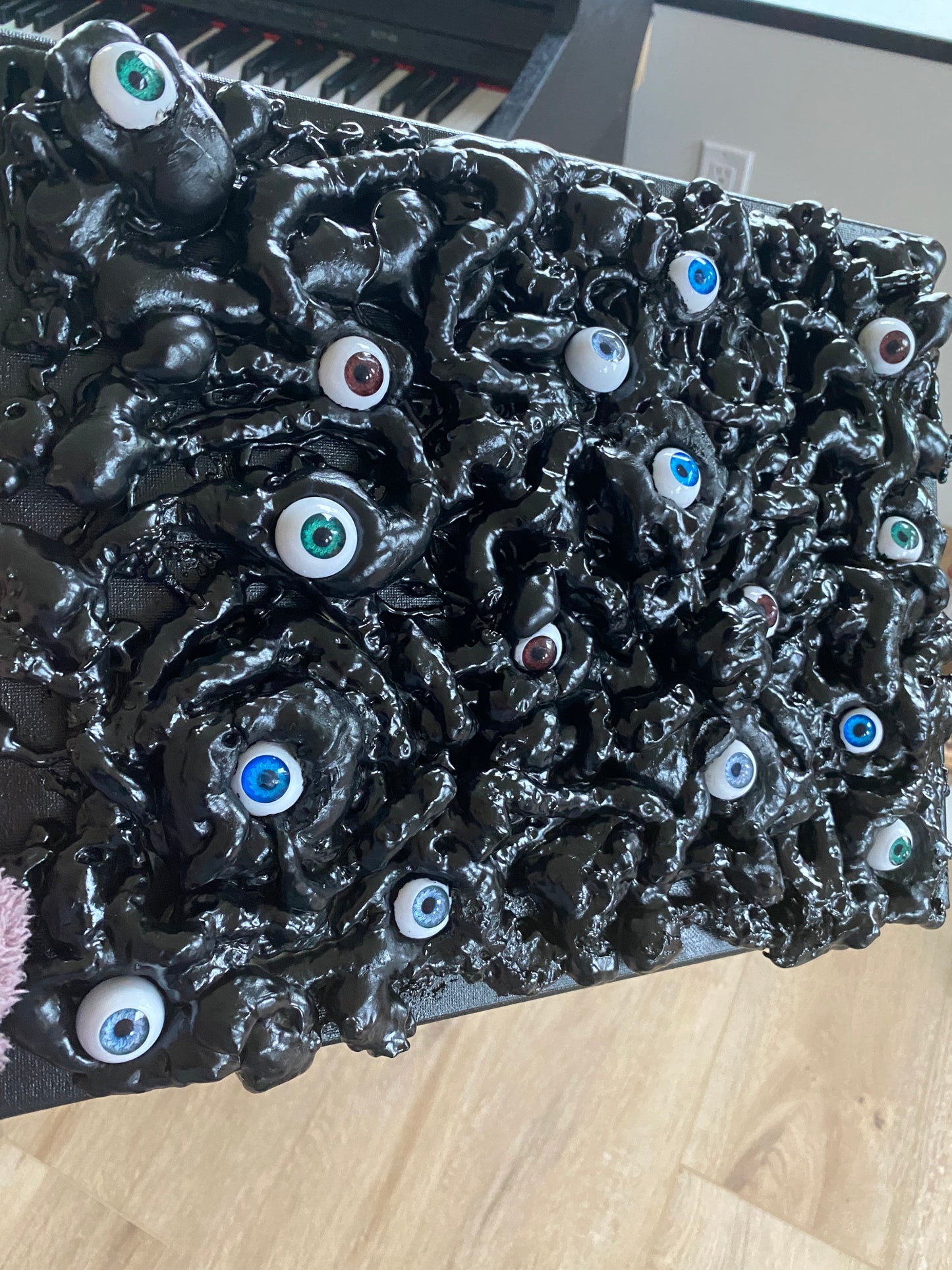 Spooky Eyes